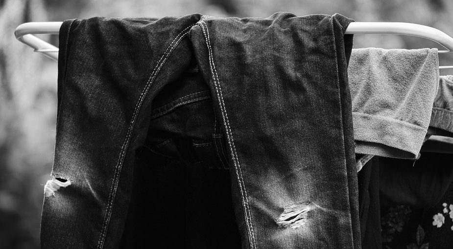 Nach schwarze jeans weiße waschen flecken «Trick 77»