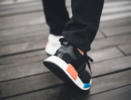 turnschuhe-mit-absatz
